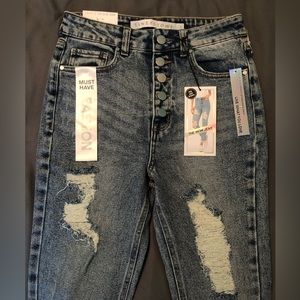 High Rise Mom Jeans size 5/27